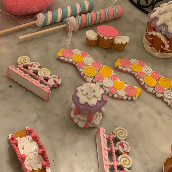 🍭 CANDYLAND THEMED PARTY IN A BOX!! 🍬 - Picture 3 of 8